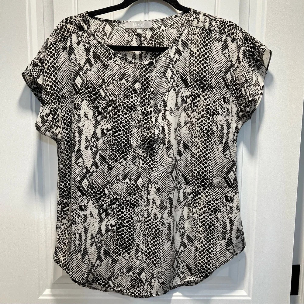 Marled Snakeskin Blouse. Size Small.